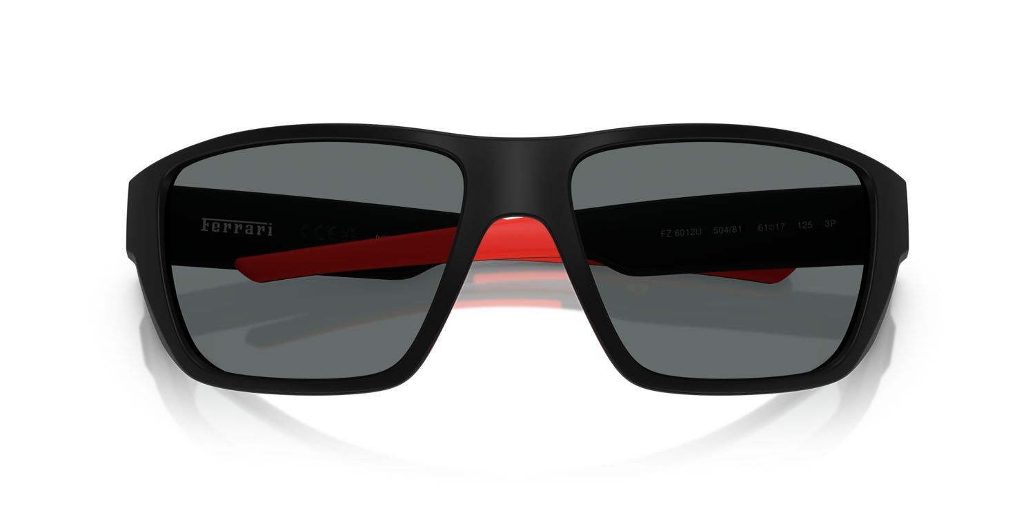 Occhiali da sole Ferrari Scuderia FZ 6012U (504/81) colore nero opaco forma rettangolare lenti polar grigio