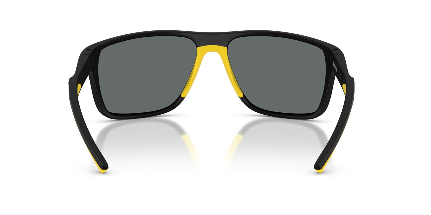 Occhiali da sole Ferrari Scuderia FZ 6015U (504/81) colore nero opaco forma quadrato lenti polar grigio scuro