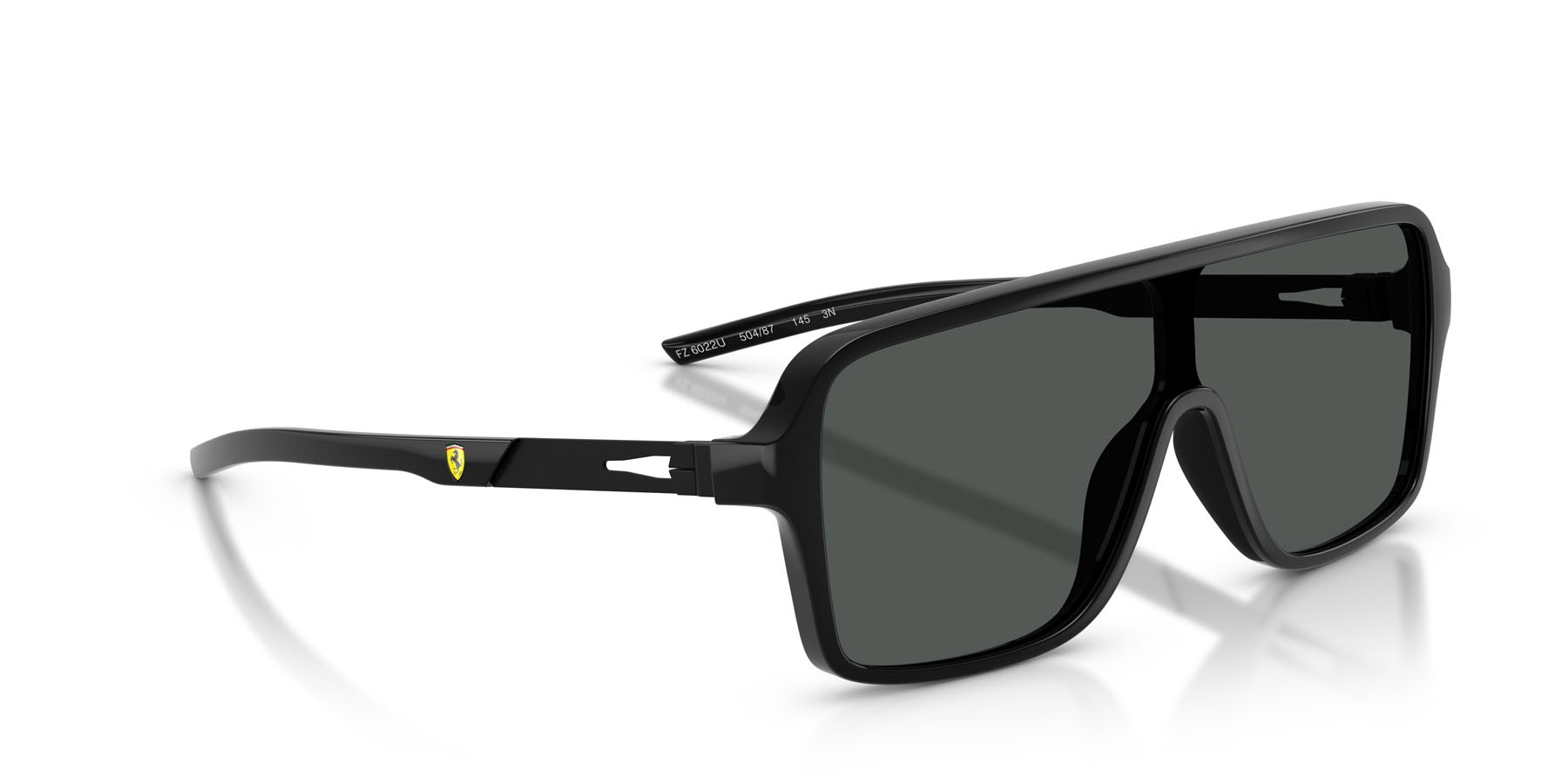 Occhiali da sole Ferrari Scuderia FZ 6022U (504/87) colore nero lucido forma rettangolare lenti grigio scuro