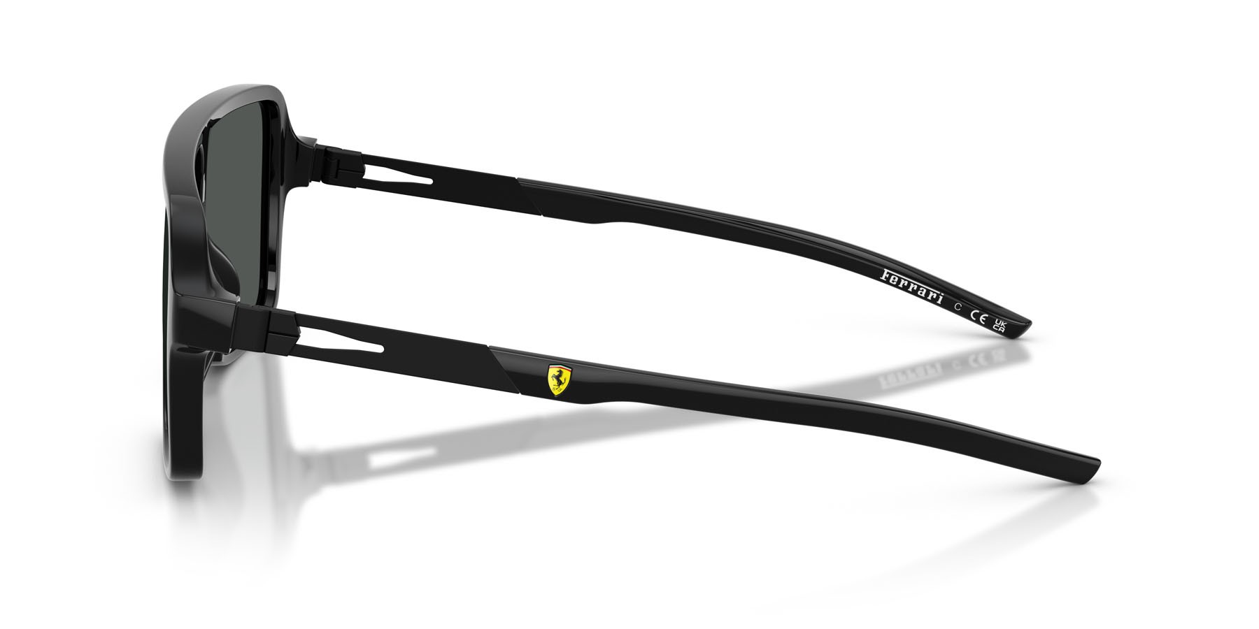 Occhiali da sole Ferrari Scuderia FZ 6022U (504/87) colore nero lucido forma rettangolare lenti grigio scuro