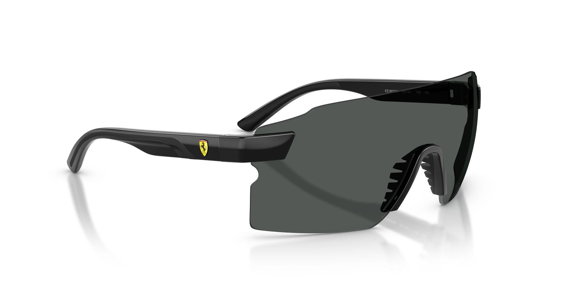 Occhiali da sole Ferrari Scuderia FZ 6024U (501/81) colore nero lucido forma rettangolare lenti polar grigio scuro