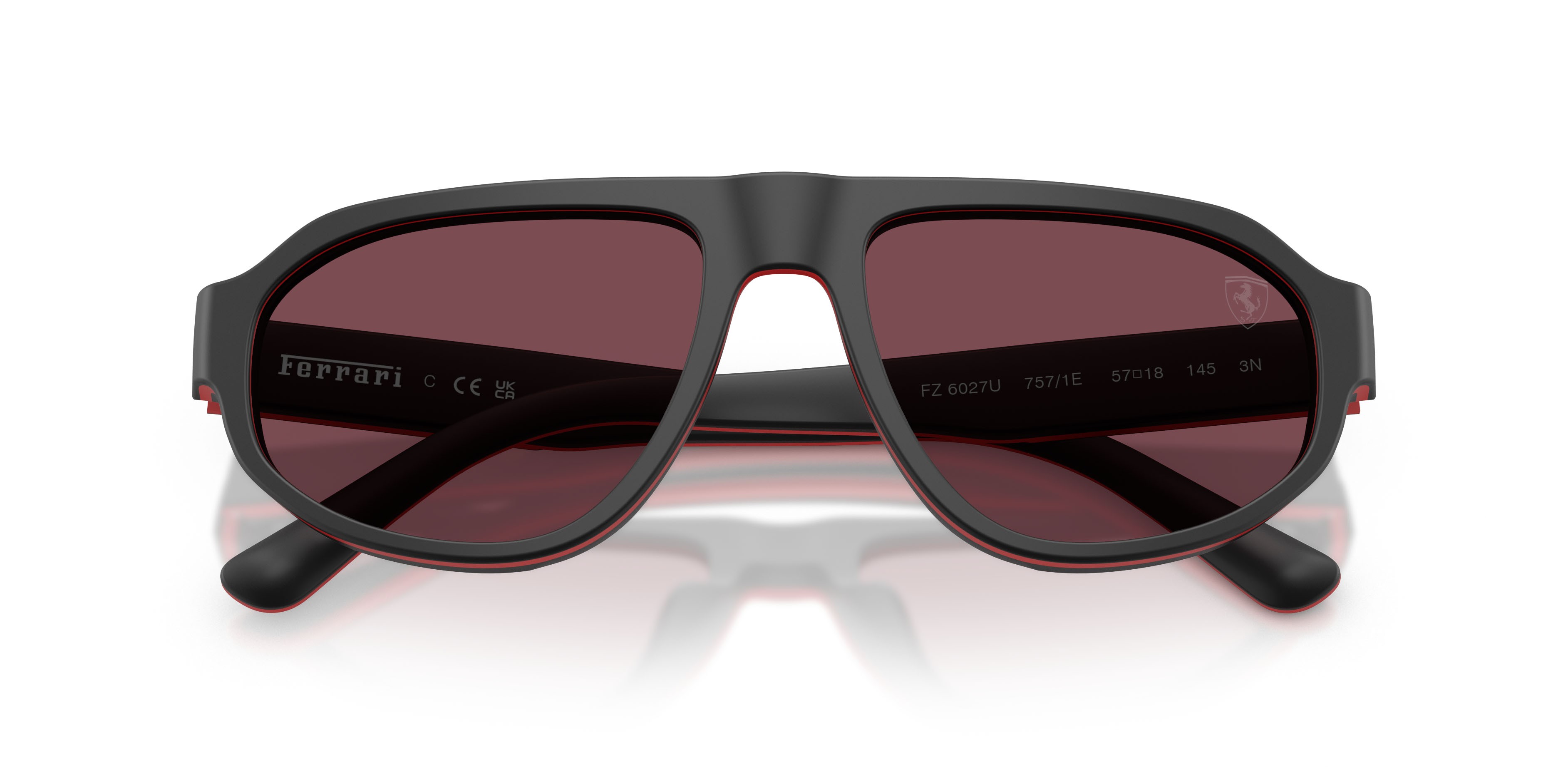 Occhiali da sole Ferrari Scuderia FZ 6027U (757/1E) colore nero/rosso forma irregolare lenti red contrast pro