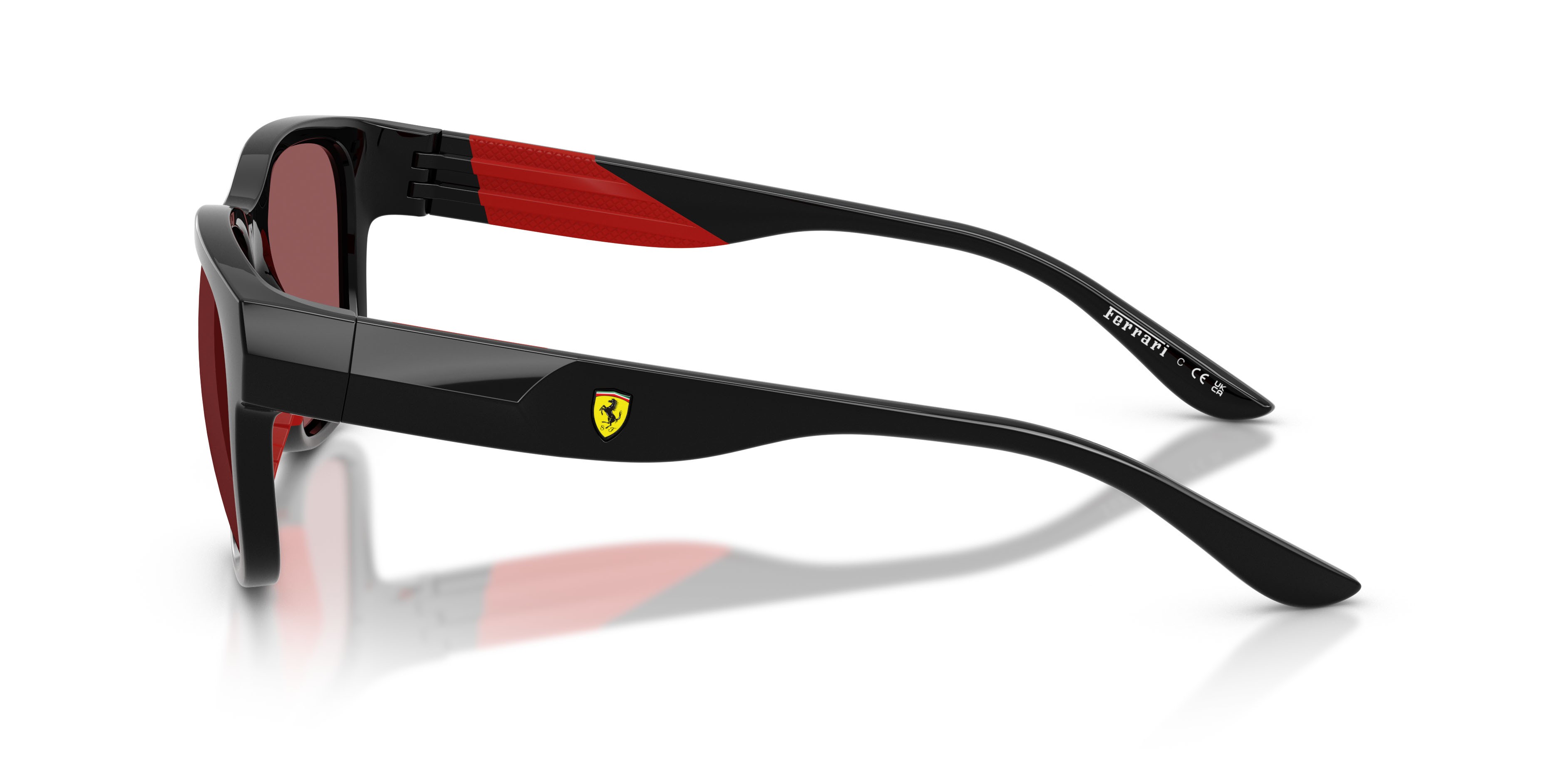 Occhiali da sole Ferrari Scuderia FZ 6028U (501/1E) colore nero lucido forma quadrato lenti red contrast pro