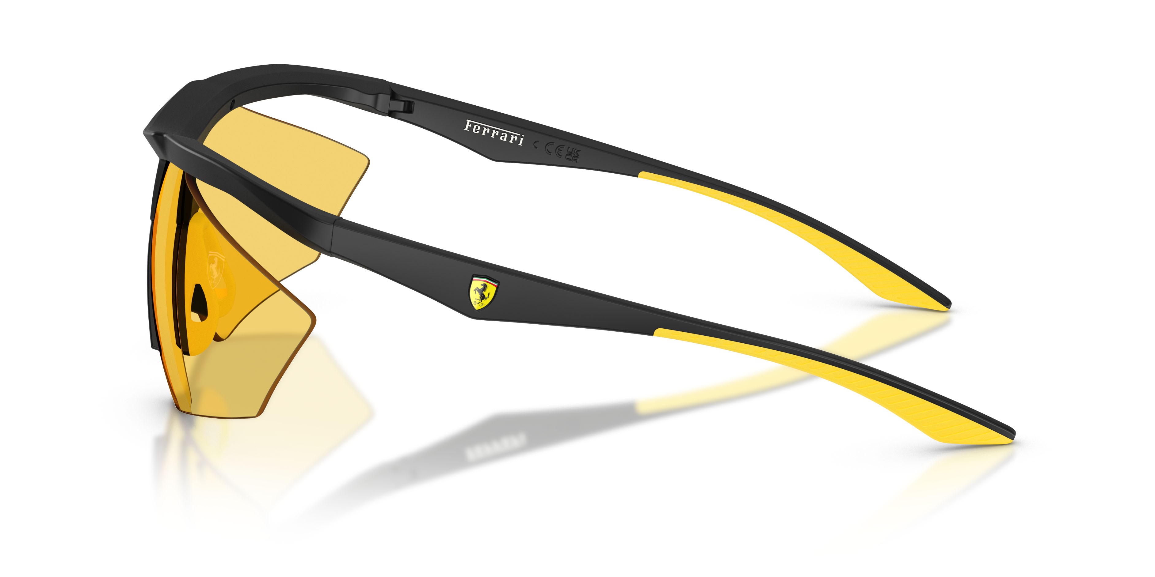 Occhiali da sole Ferrari Scuderia FZ 6030U (504/85) colore nero opaco forma irregolare lenti giallo tinta unita