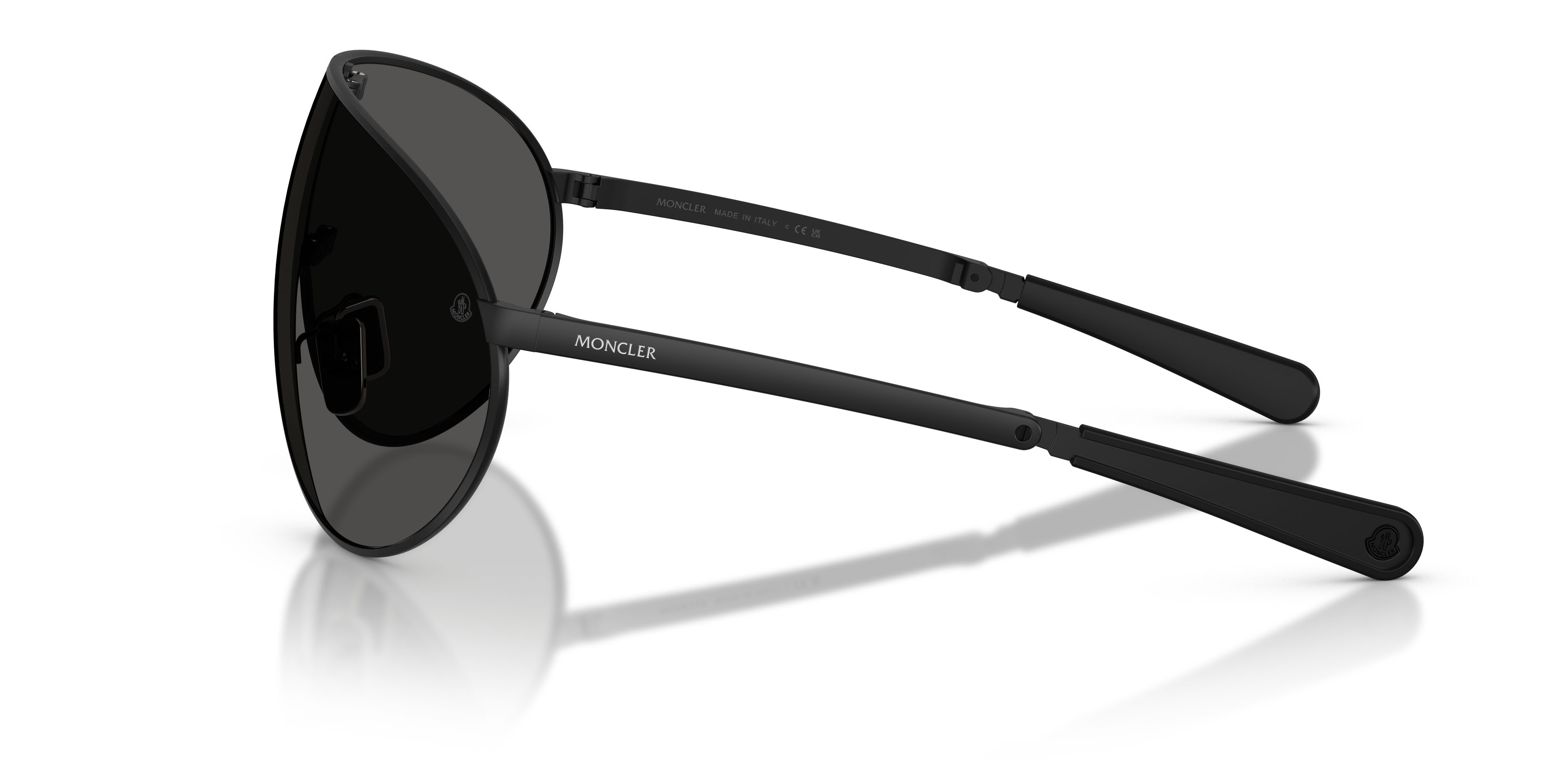 Occhiali da sole Moncler Vekto ME 4007 (100187) colore nero opaco forma aviator lenti grigio tinta unita