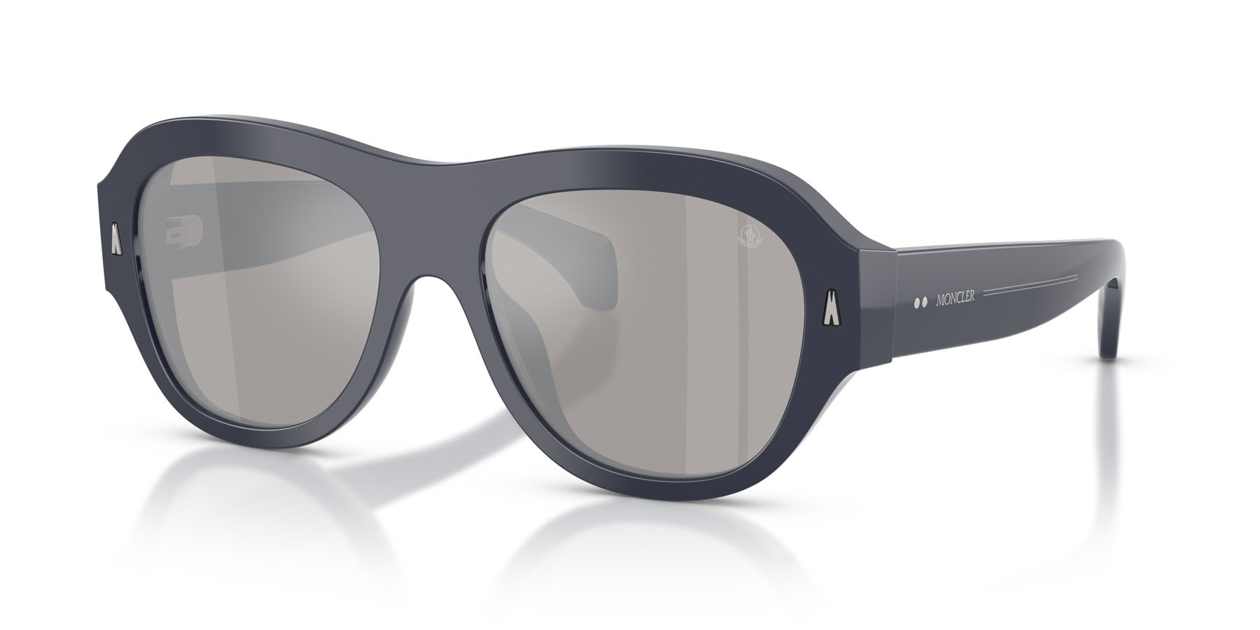 Occhiali da sole Moncler Elevane ME 6015U (30206G) colore blu scuro brillante forma irregolare lenti argento a specchio