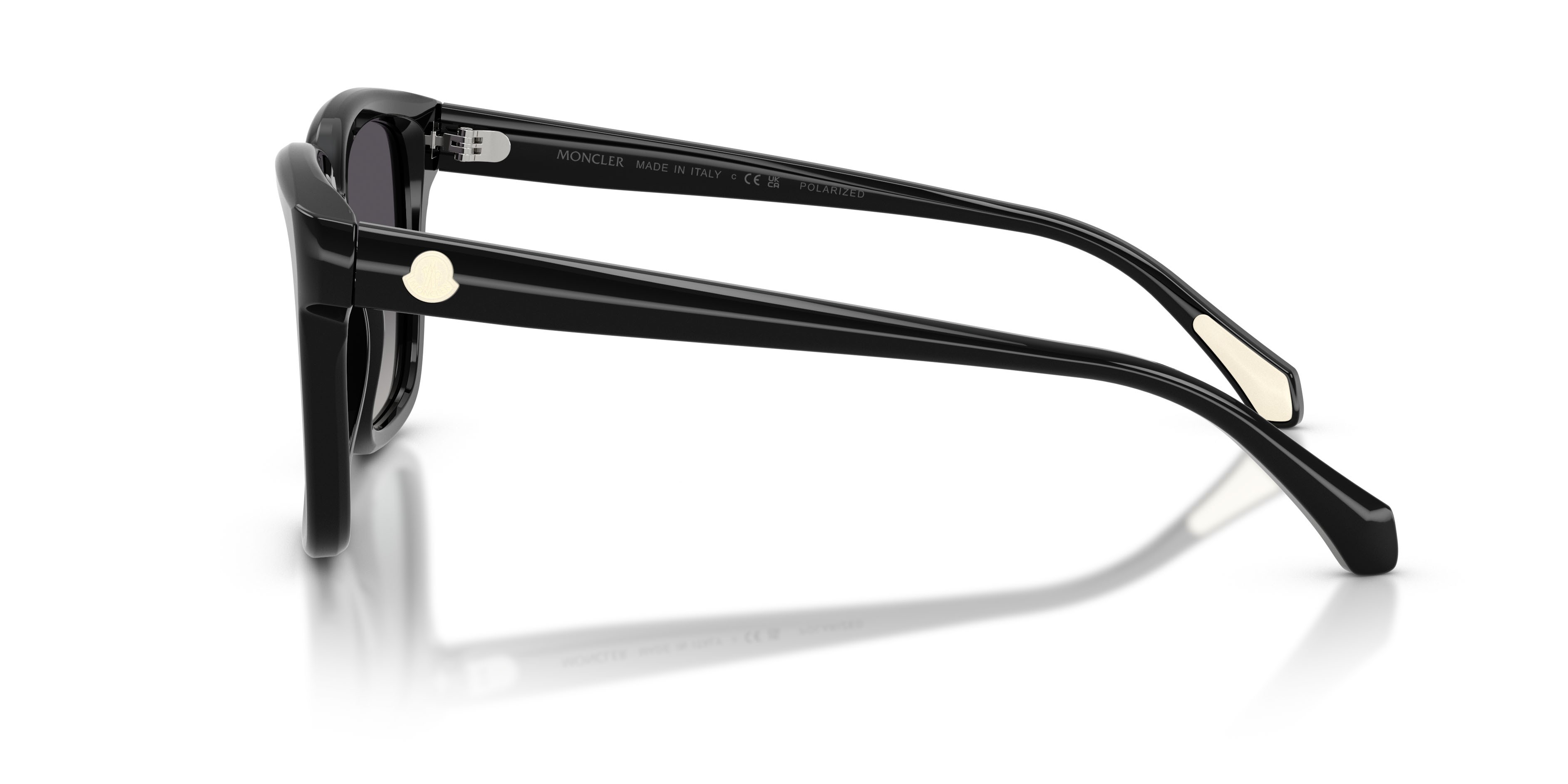 Occhiali da sole Moncler Clasico ME 6026 (3001T3) colore nero lucido forma quadrato lenti sfumato grigio
