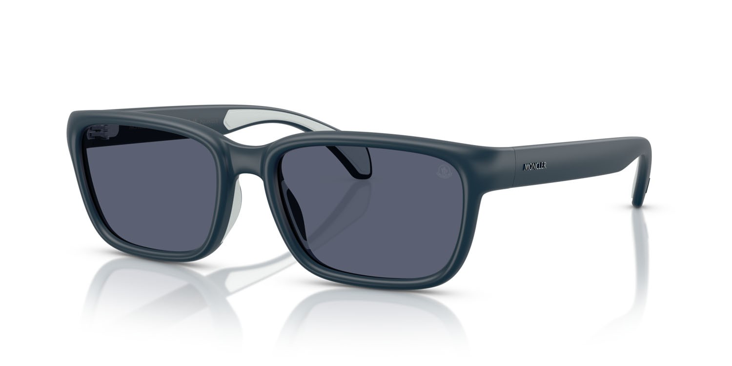 Sunglasses Moncler Slicka ME 8002 (50082V) color blu opaco shape square lenses polarizzata blu scuro