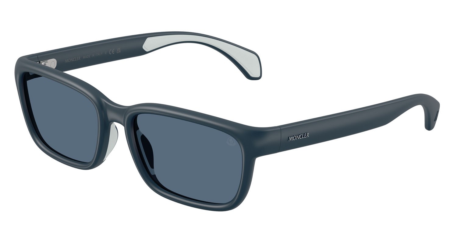 Occhiali da sole Moncler Slicka ME 8002 (500880) colore blu opaco forma quadrato lenti blu scuro