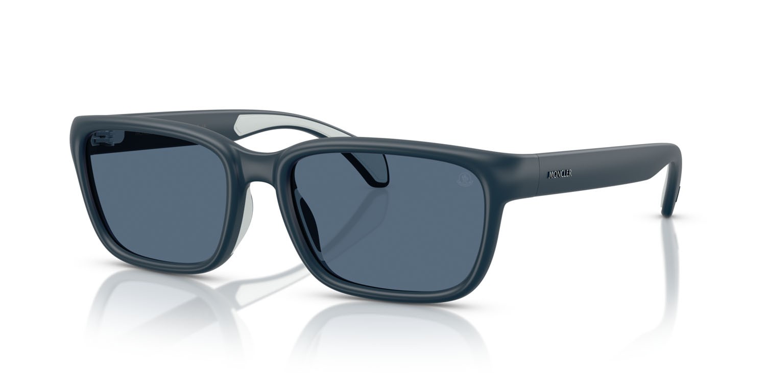 Occhiali da sole Moncler Slicka ME 8002 (500880) colore blu opaco forma quadrato lenti blu scuro