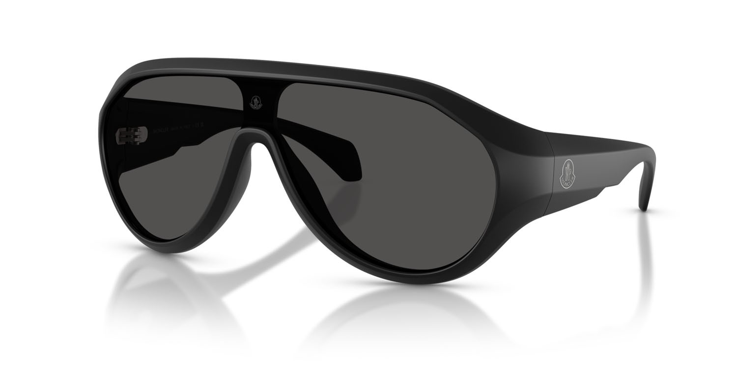 Sunglasses Moncler Bombolle ME 8009U (500687) color nero opaco shape oval lenses grigio scuro tinta unita