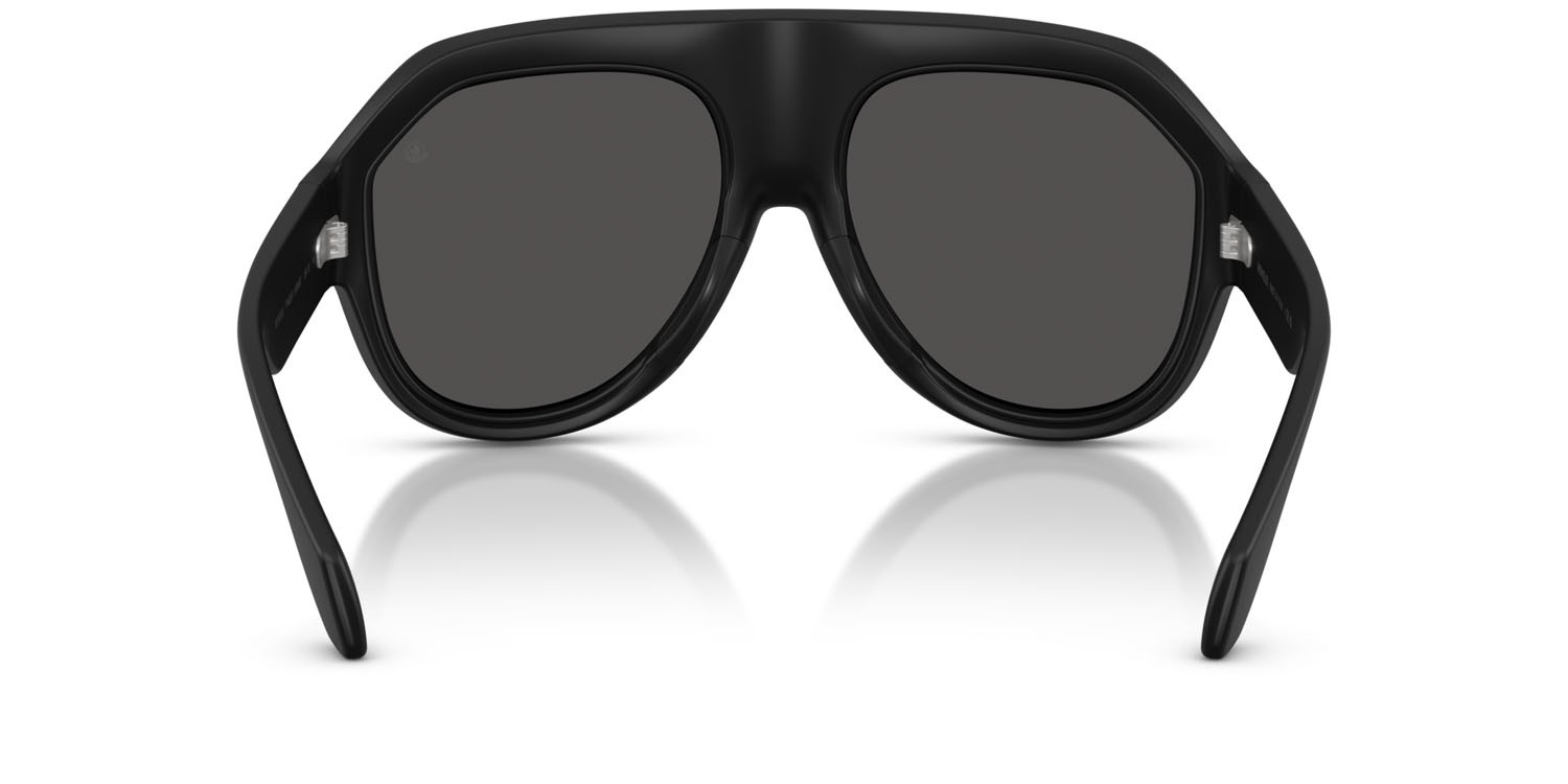 Occhiali da sole Moncler Fynder ME 8012U (500687) colore nero opaco forma aviator lenti grigio tinta unita