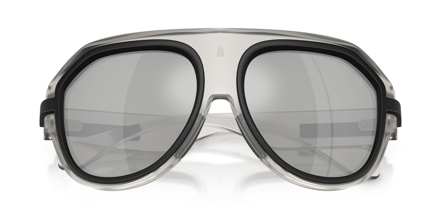 Sunglasses Moncler Fynder ME 8012U (50078V) color grigio opaco trasparente shape aviator lenses argento a specchio