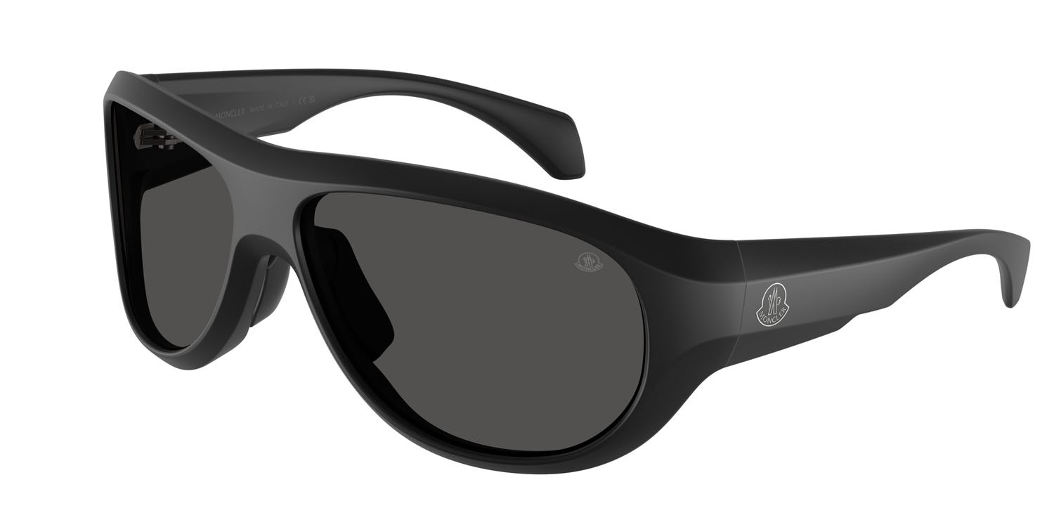 Sunglasses Moncler Bleacher ME 8013 (500687) color nero opaco shape oval lenses grigio scuro tinta unita