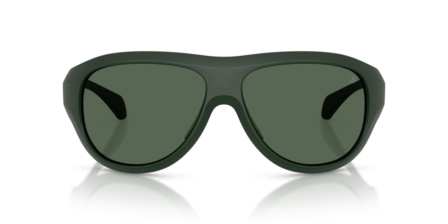 Sunglasses Moncler Bleacher ME 8013 (502971) color verde scuro opaco shape oval lenses verde scuro tinta unita