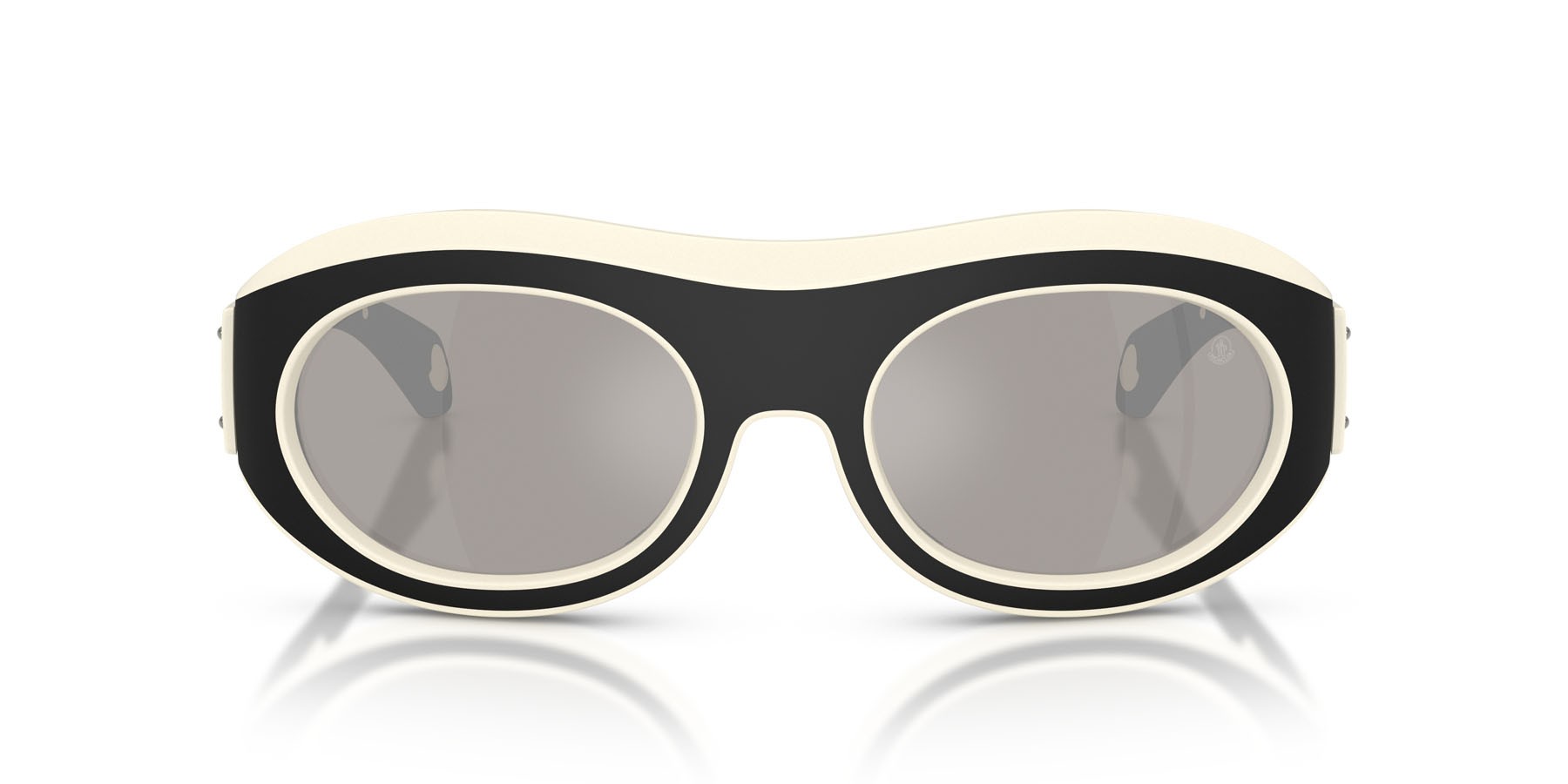 Occhiali da sole Moncler Ramillon ME 8015U (50026G) colore burro opaco/nero opaco forma ovale lenti argento a specchio