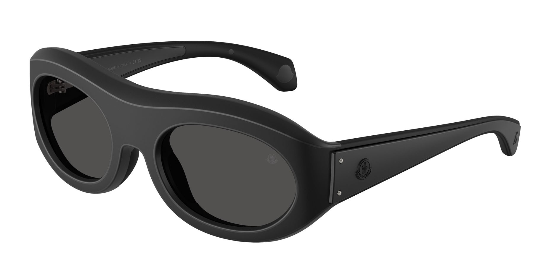 Sunglasses Moncler Ramillon ME 8015U (500687) color nero opaco/nero opaco shape oval lenses grigio scuro tinta unita