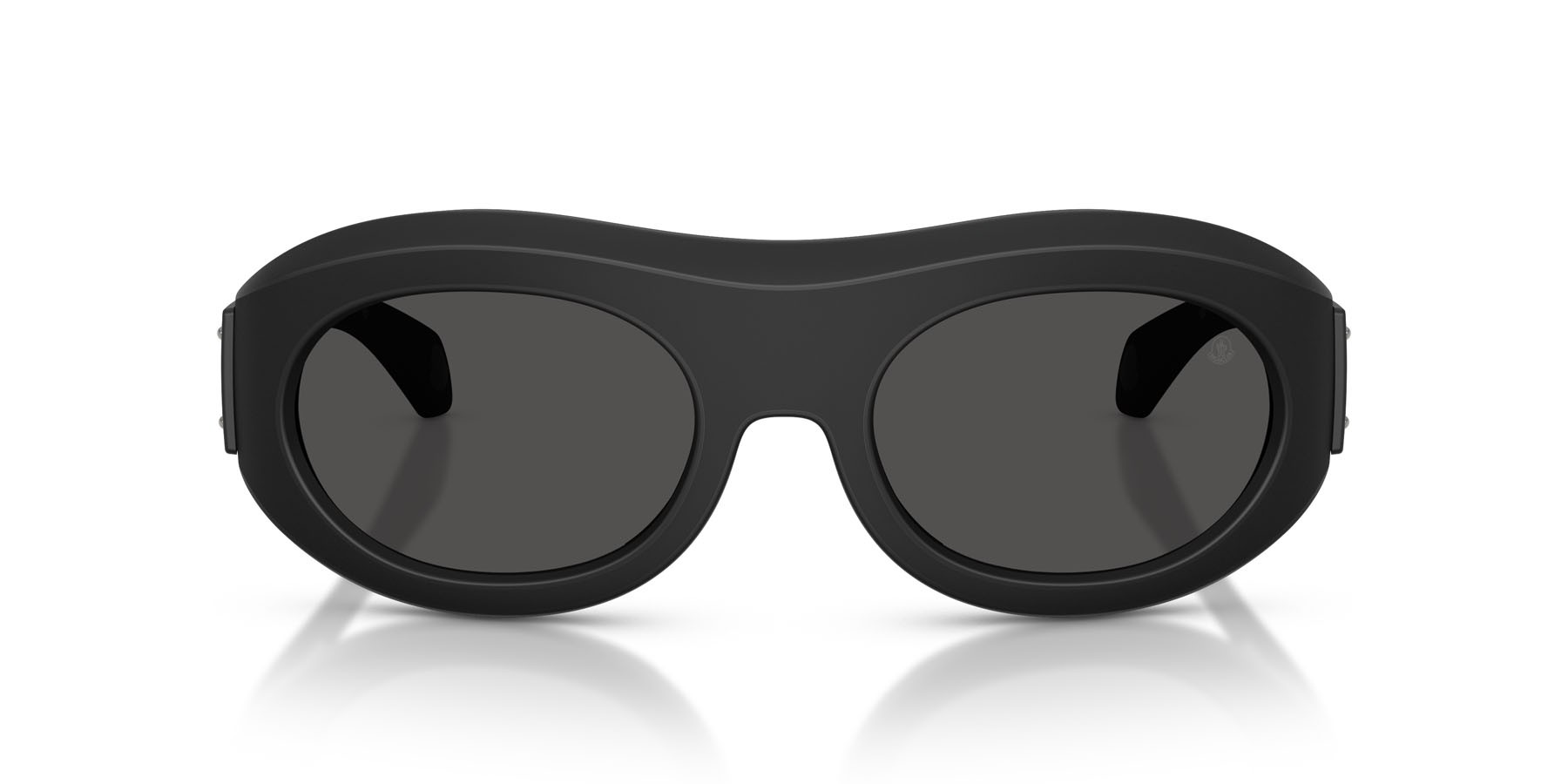 Sunglasses Moncler Ramillon ME 8015U (500687) color nero opaco/nero opaco shape oval lenses grigio scuro tinta unita