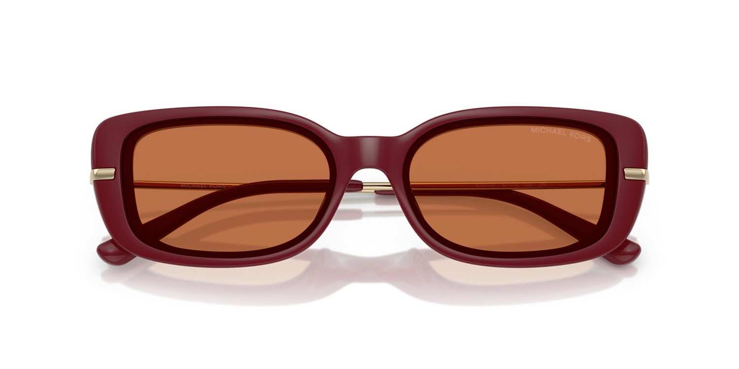 Occhiali da sole Michael Kors Capella MK 2228D (400473) colore rosso intenso forma rettangolare lenti deep red solid