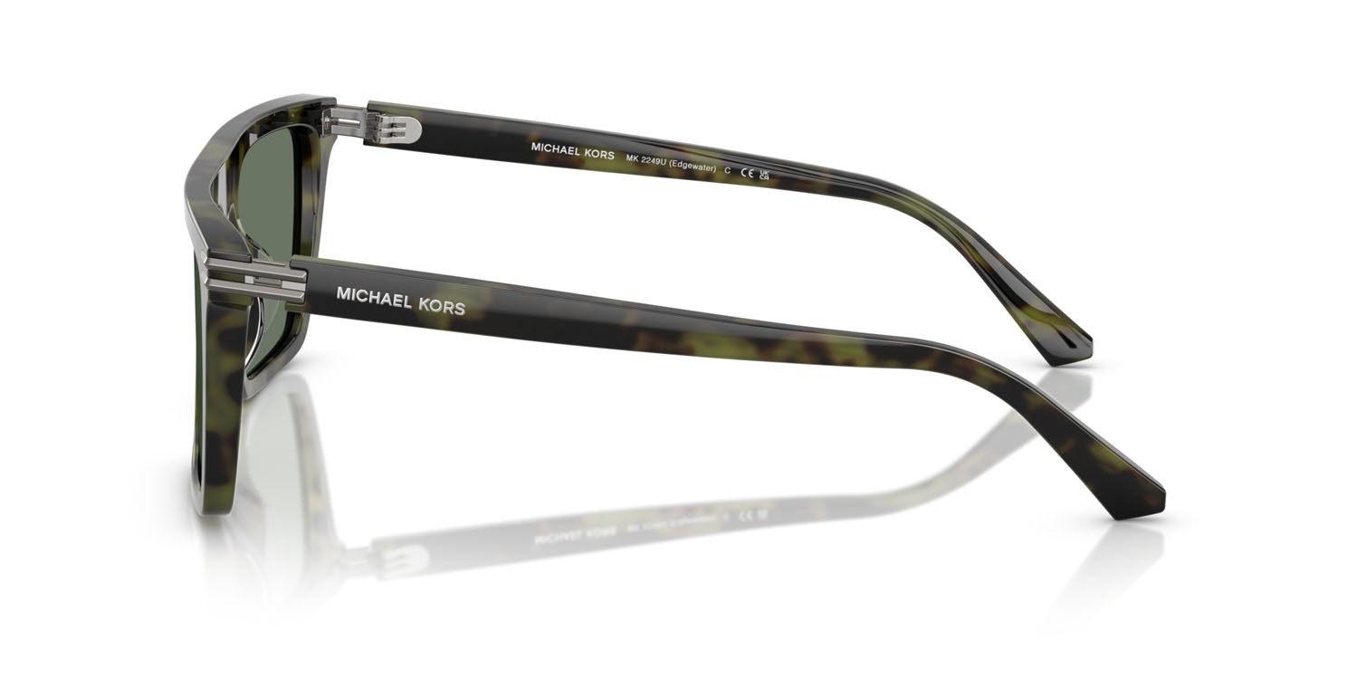 Occhiali da sole Michael Kors Edgewater MK 2249U (37053H) colore verde oliva tartarugato forma quadrato lenti verde tinta unita