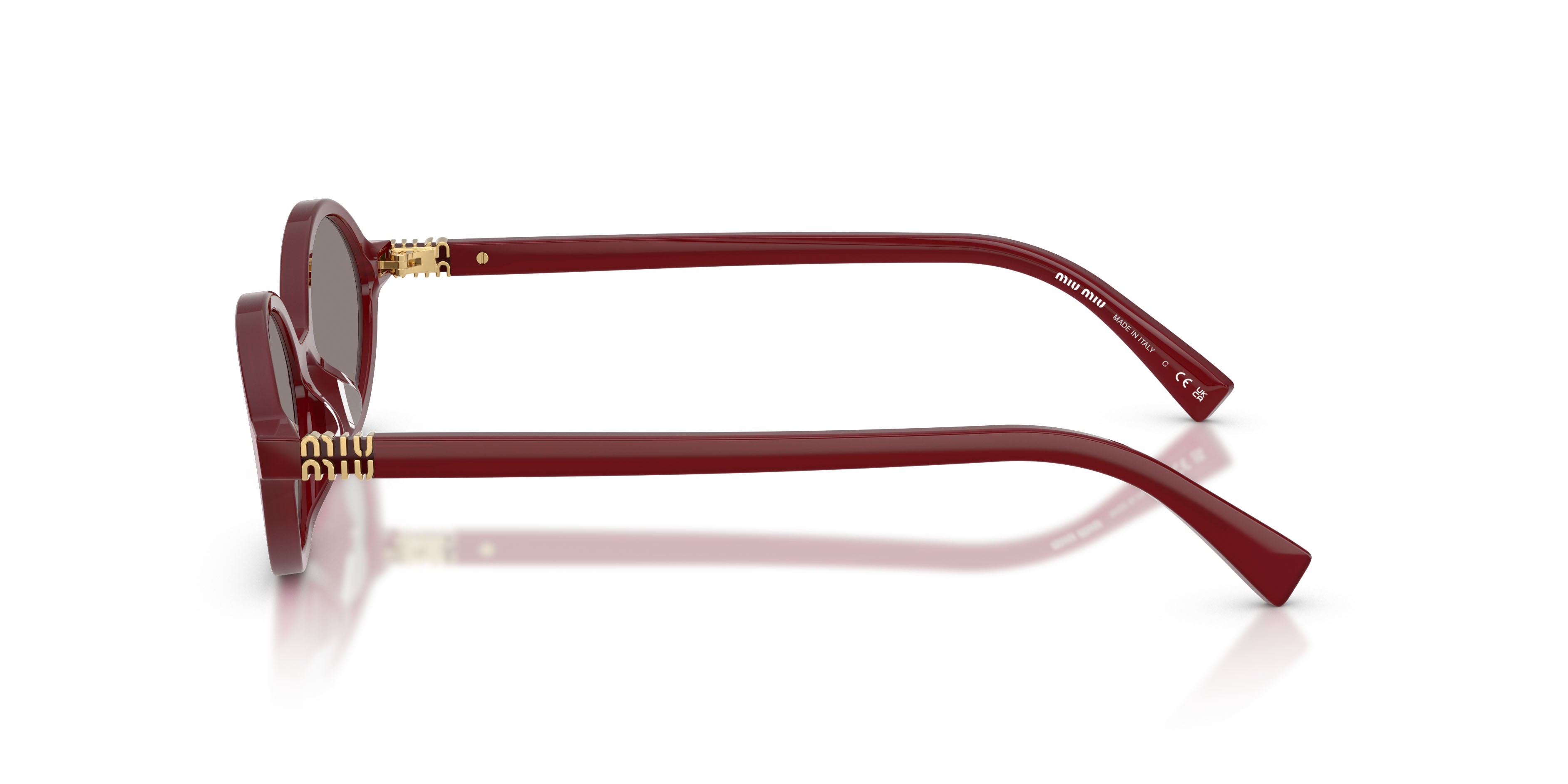 Occhiali da sole Miu Miu MU 04ZS (21I80Q) colore bordeaux opalescente forma ovale lenti grigio scuro