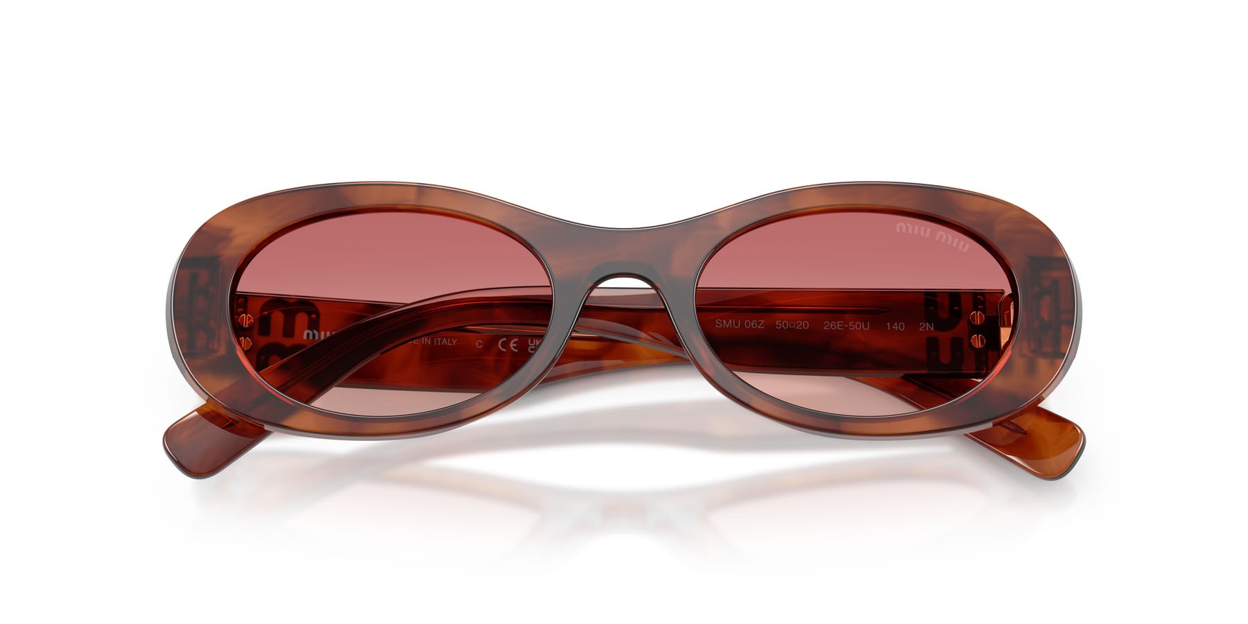 Occhiali da sole Miu Miu MU 06ZS (26E50U) colore tabacco striato forma ovale lenti etruscan
