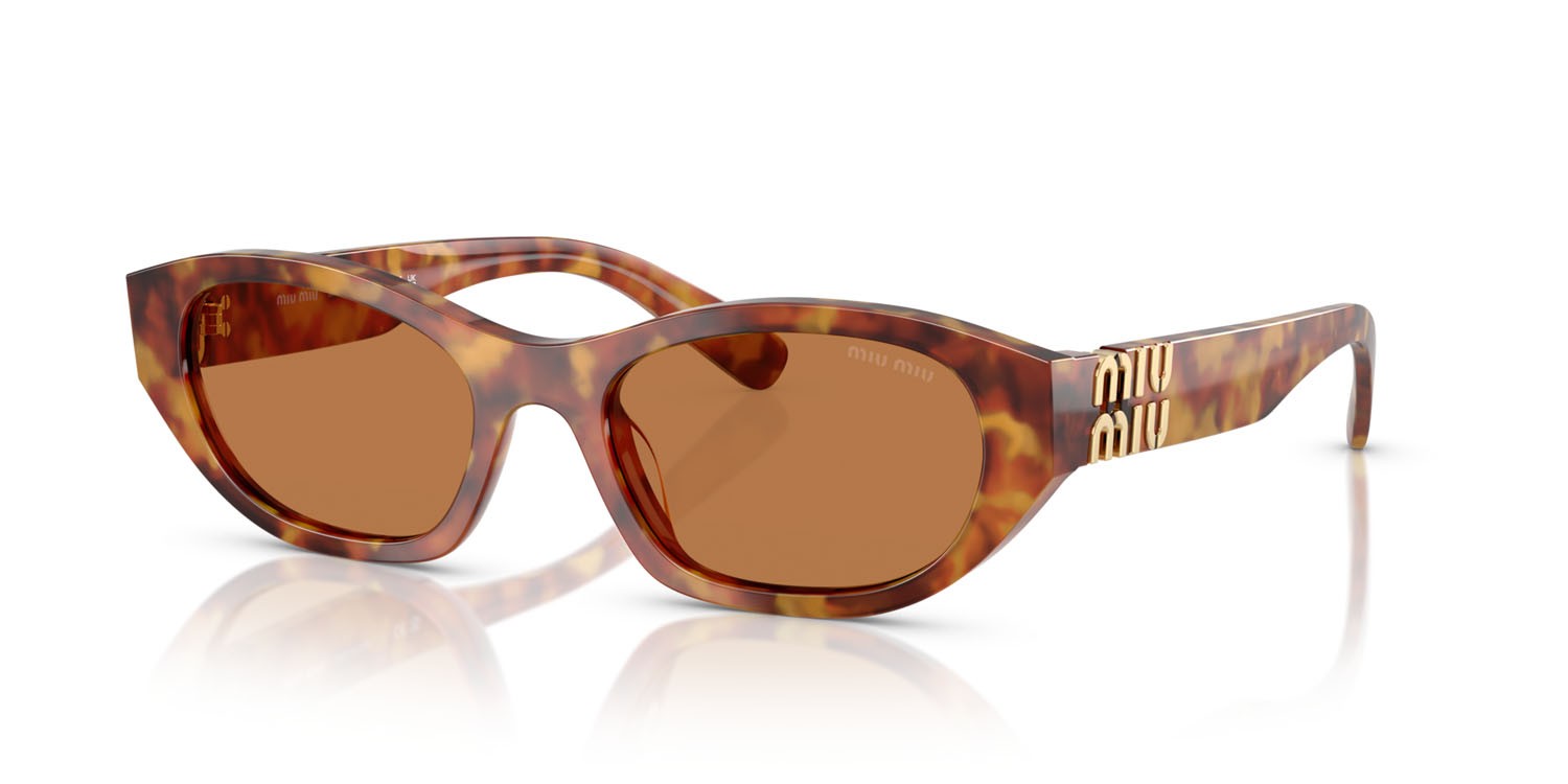 Occhiali da sole Miu Miu MU A03S (10L10I) colore havana chiaro forma irregolare lenti marrone
