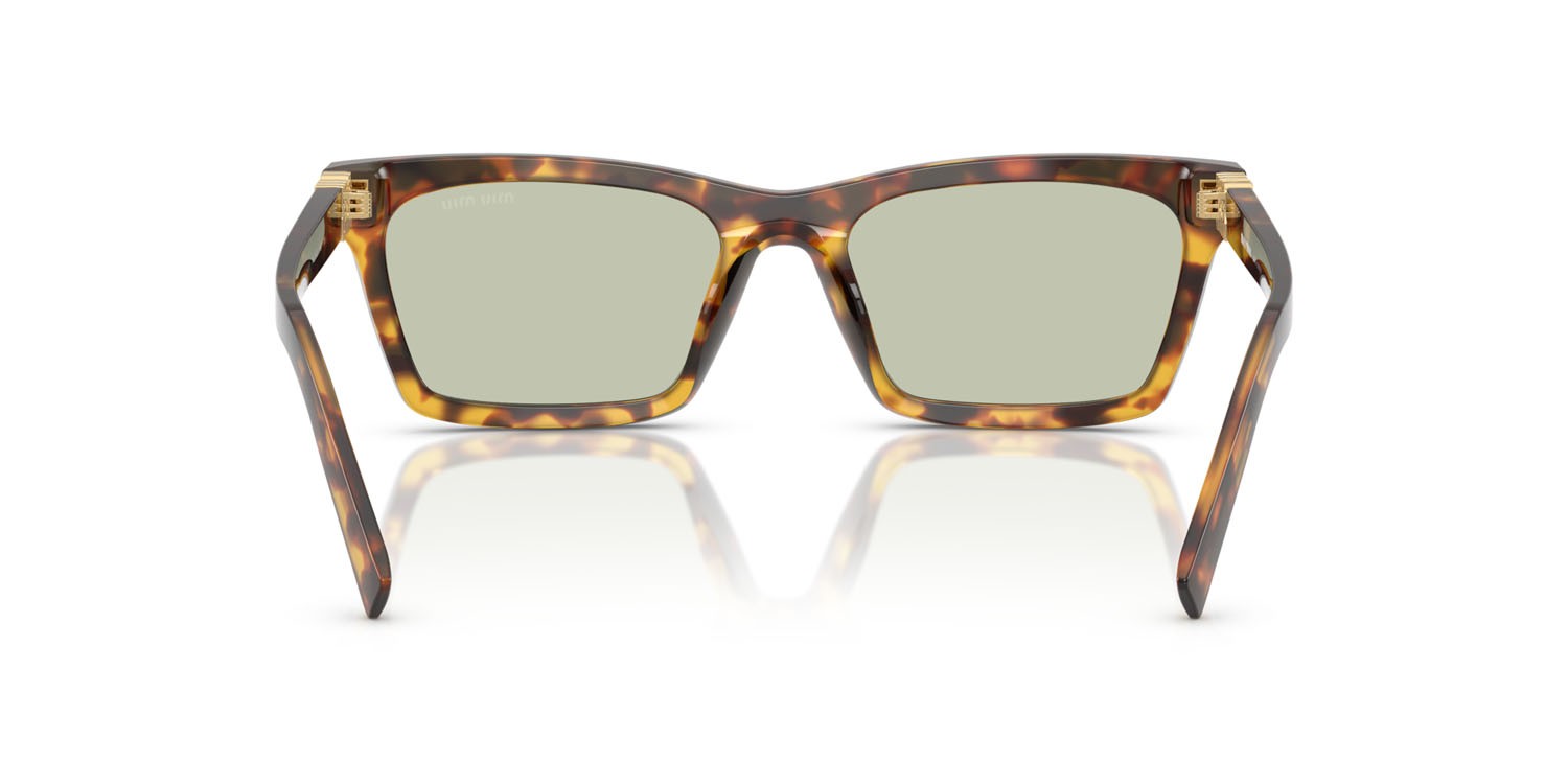 Occhiali da sole Miu Miu MU A05S (14L50O) colore havana miele forma rettangolare lenti verde chiaro