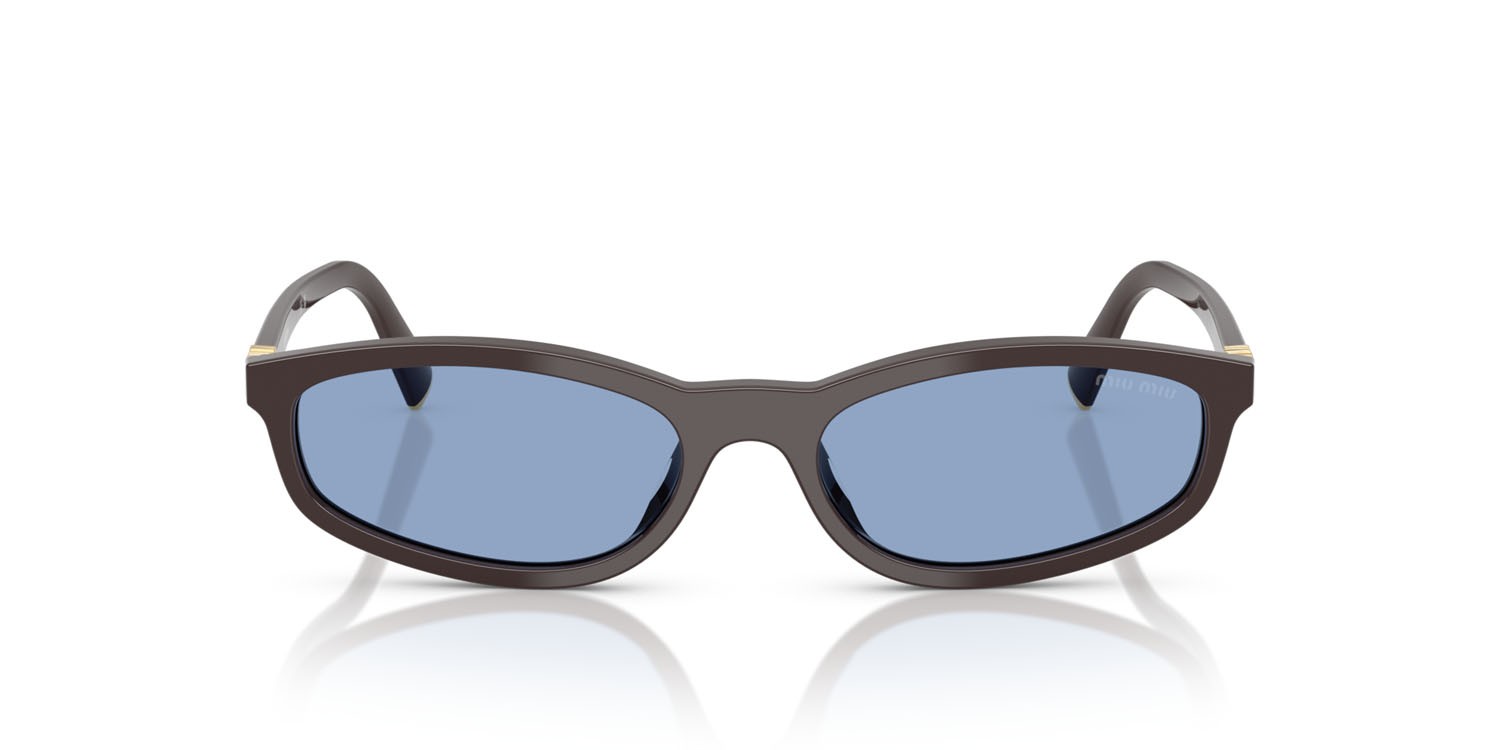 Occhiali da sole Miu Miu MU A06S (22C60O) colore moka forma irregolare lenti azzurro