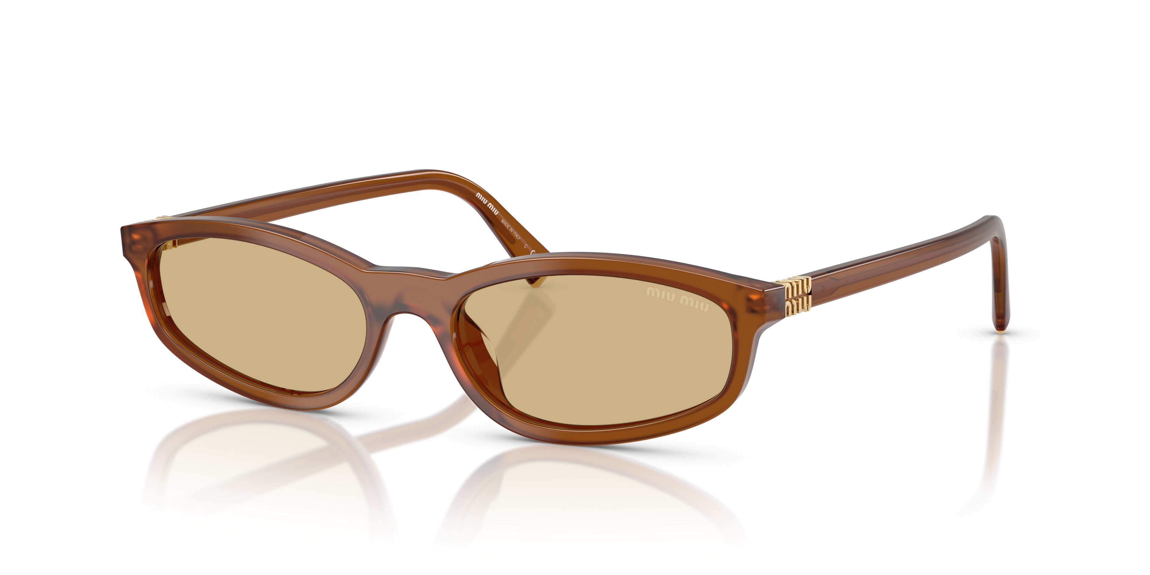 Occhiali da sole Miu Miu MU A06S (22I10R) colore ambra opalino forma irregolare lenti giallo
