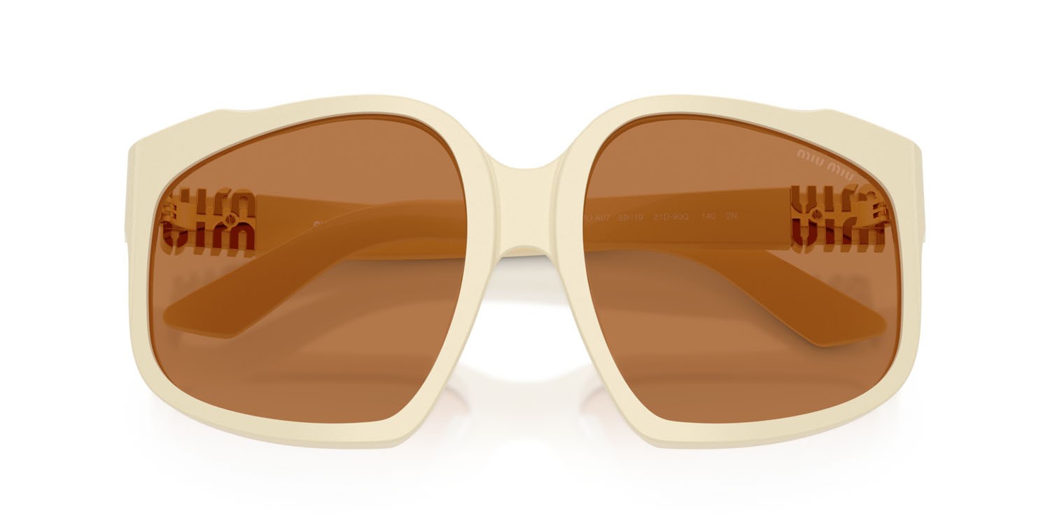 Occhiali da sole Miu Miu MU A07S (21D90Q) colore white milk forma irregolare lenti marrone