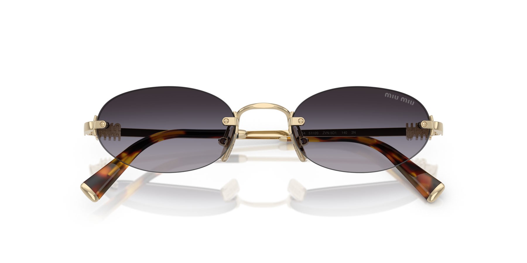 Occhiali da sole Miu Miu MU A54S (ZVN5D1) colore oro pallido forma ovale lenti sfumato grigio