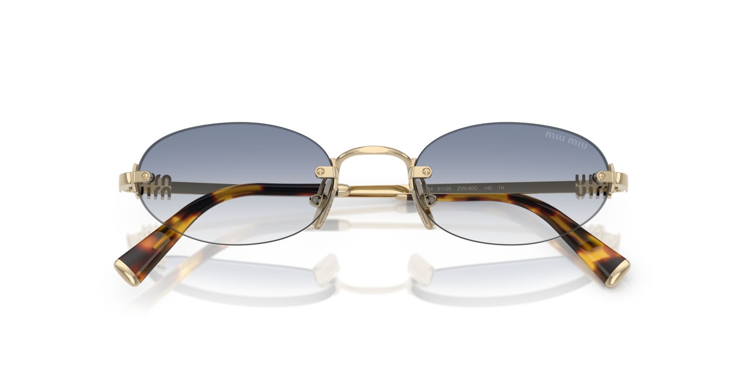 Occhiali da sole Miu Miu MU A54S (ZVN80O) colore oro pallido forma ovale lenti trasparente sfumato azzurro