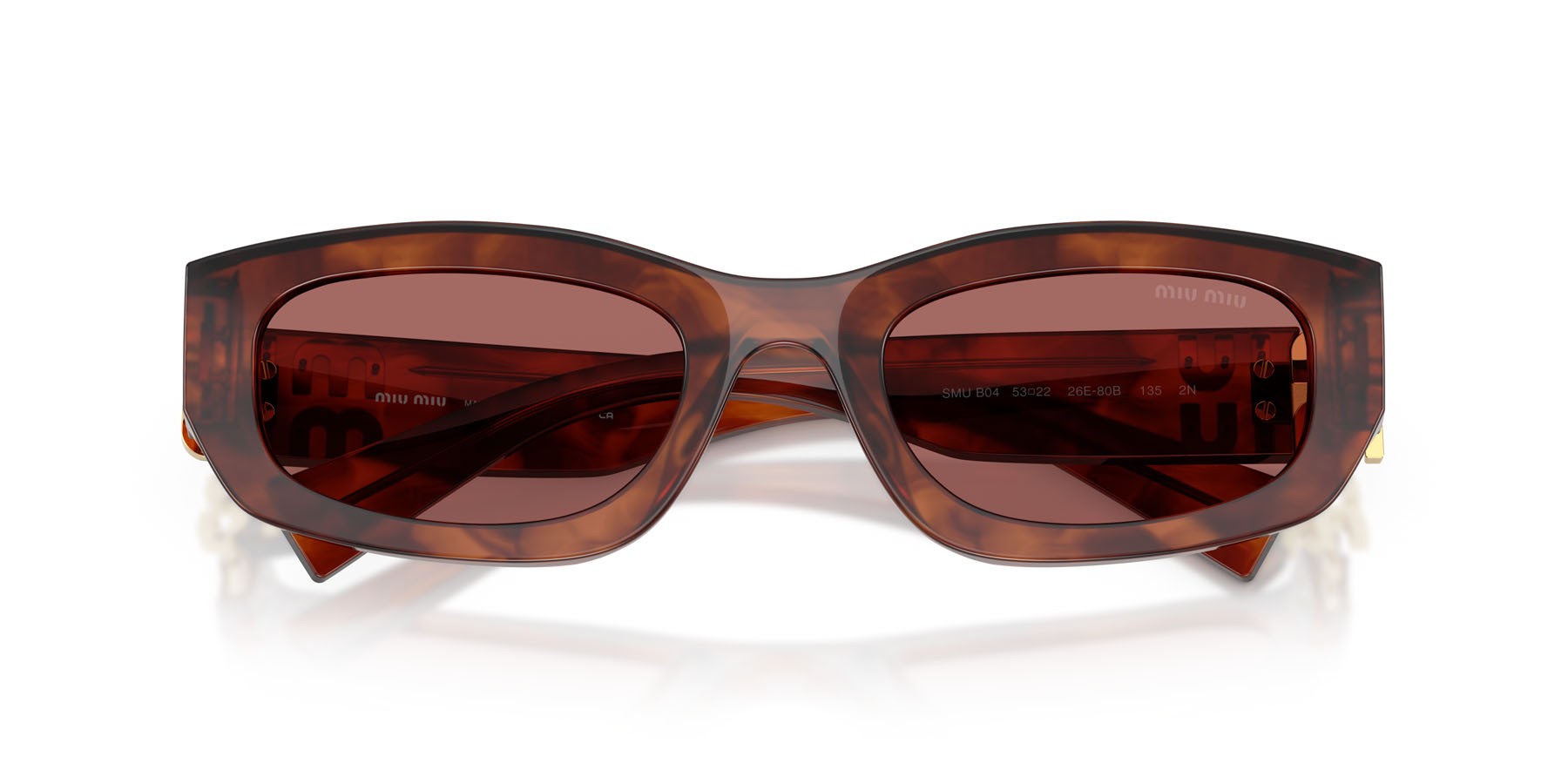 Occhiali da sole Miu Miu MU B04S (26E80B) colore tabacco striato forma irregolare lenti violetto scuro