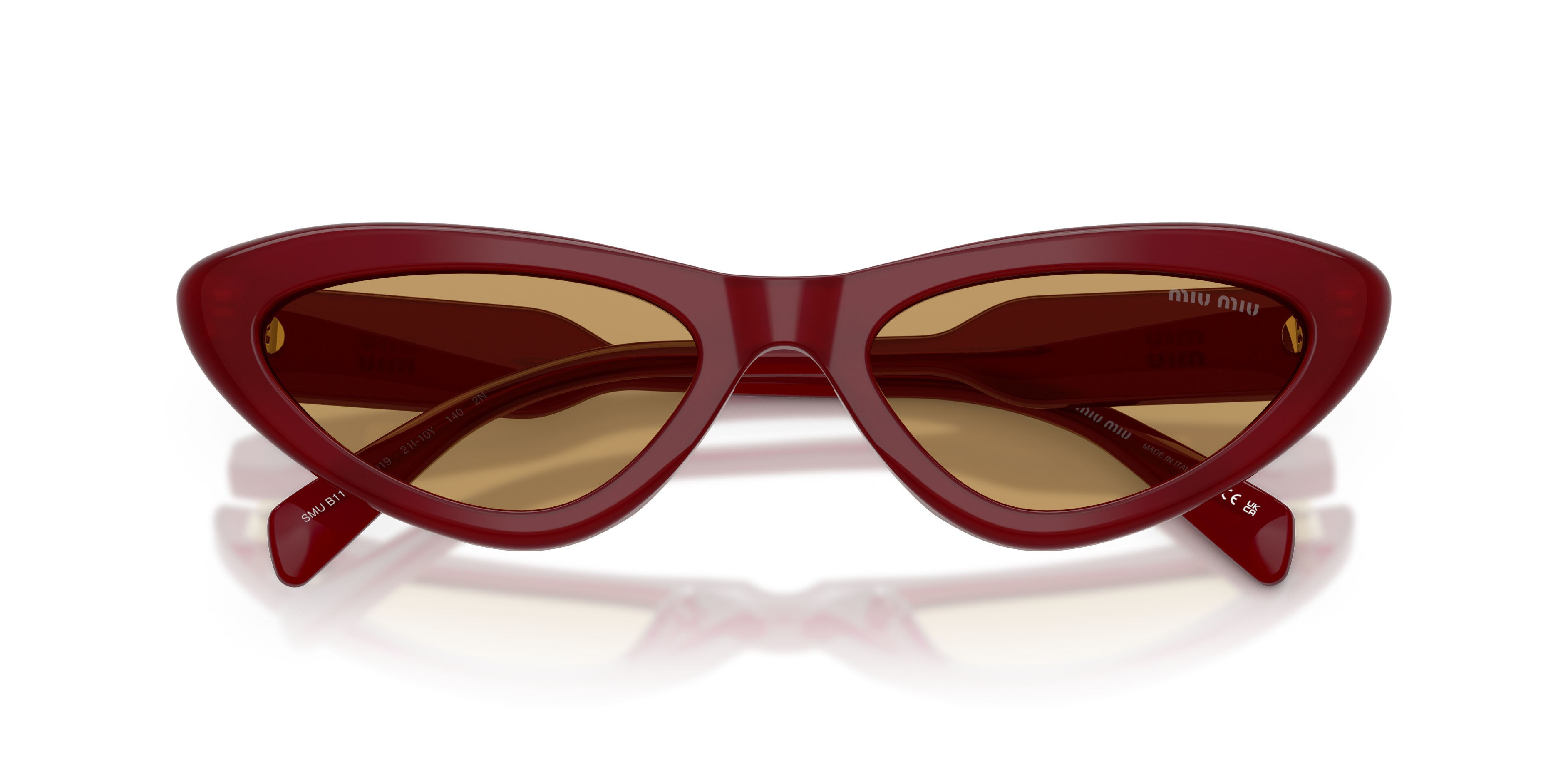 Occhiali da sole Miu Miu MU B11SU (21I10Y) colore borgogna opalino forma cat eye lenti marrone