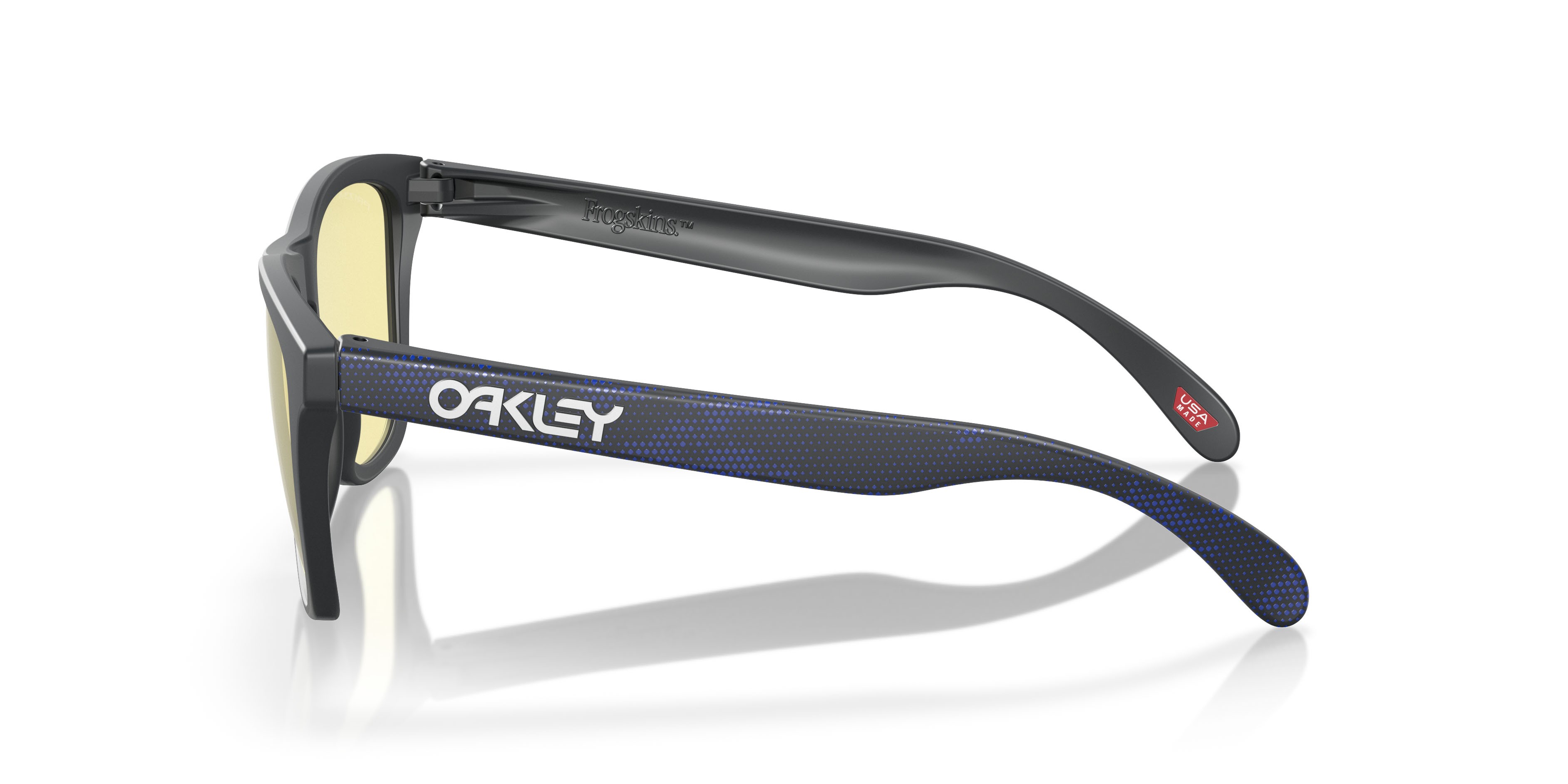 Occhiali da sole Oakley Frogskins OO 9013 (9013L4) colore carbonio opaco forma quadrato lenti prizm gaming(tm) 2.0