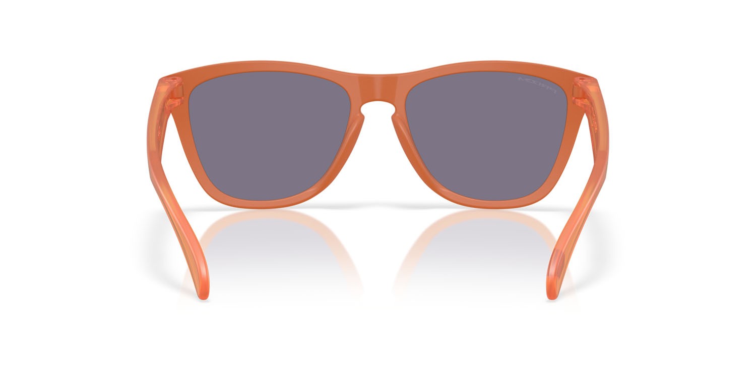 Occhiali da sole Oakley Frogskins OO 9013 (9013M1) colore matte ginger forma quadrato lenti prizm grey