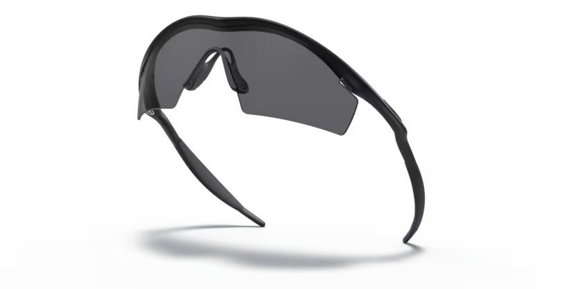 Sonnenbrillen Oakley M frame strike OO 9060 (11-162) farbe black form unregelmäßig gläser grey