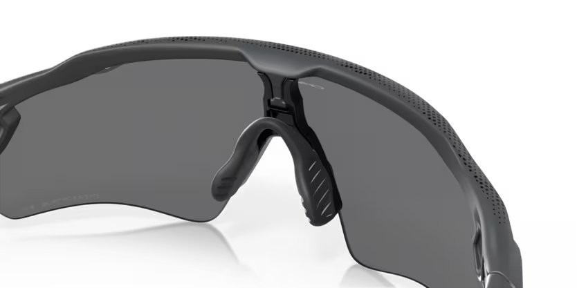Sonnenbrillen Oakley Radar EV Path OO 9208 (9208D3) farbe high resolution carbon form rechteckig gläser prizm black polarized