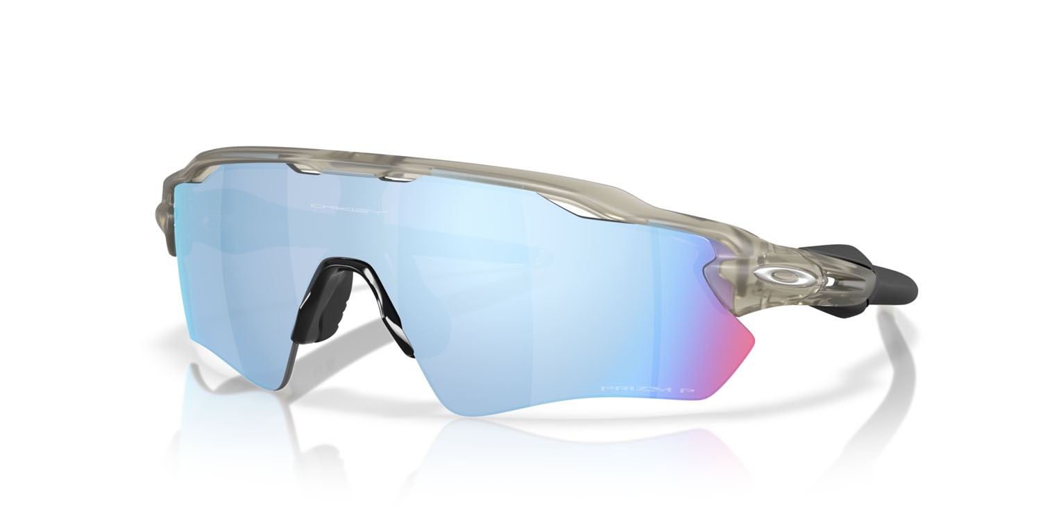 Sonnenbrillen Oakley Radar EV Path OO 9208 (9208F6) farbe grey ink opaco form maske gläser prizm deep water polarized