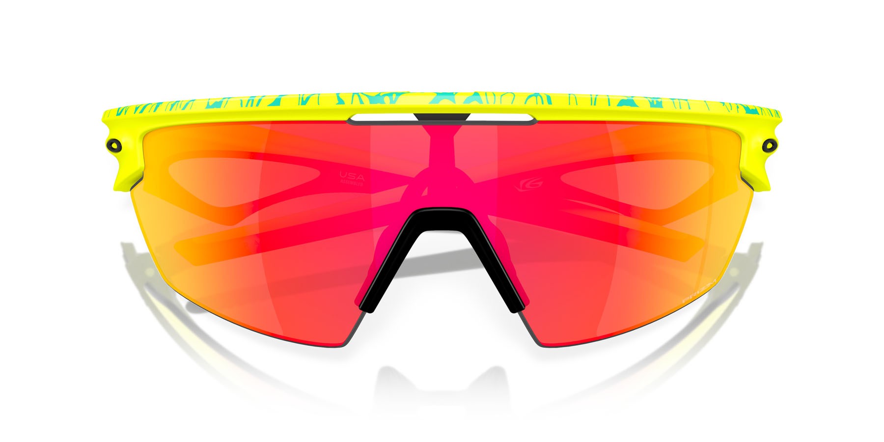 Occhiali da sole Oakley Sphaera Inner Spark Collection OO 9403 (940314) colore matte tennis ball yellow/celeste neuron forma mask lenti prizm ruby