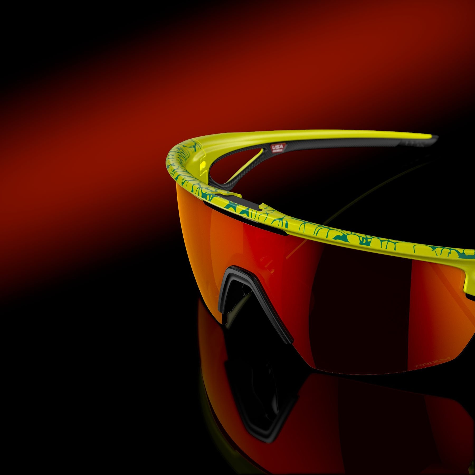 Occhiali da sole Oakley Sphaera Inner Spark Collection OO 9403 (940314) colore matte tennis ball yellow/celeste neuron forma mask lenti prizm ruby