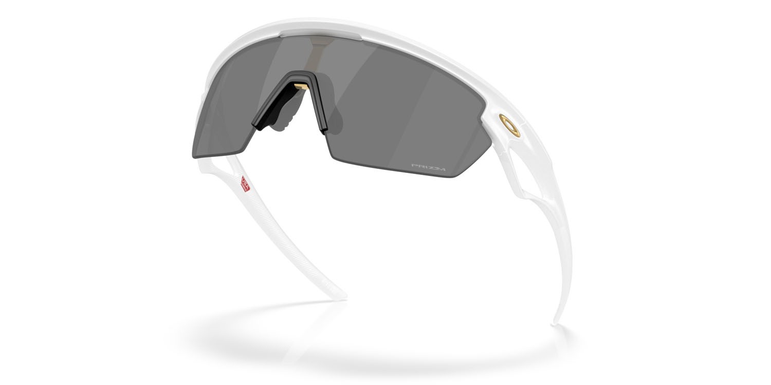 Occhiali da sole Oakley Sphaera OO 9403 (940324) colore bianco opaco forma mask lenti prizm black