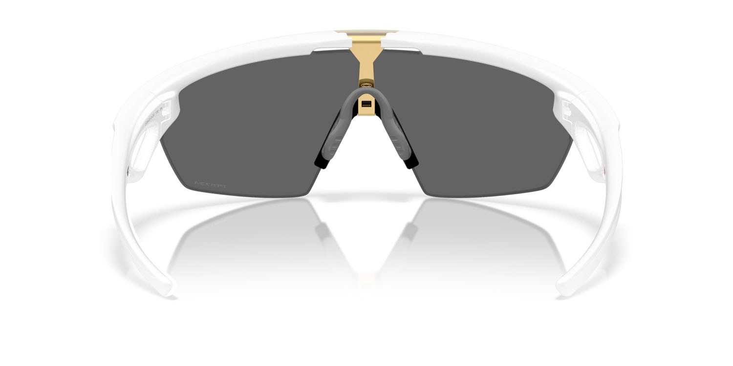 Occhiali da sole Oakley Sphaera OO 9403 (940324) colore bianco opaco forma mask lenti prizm black