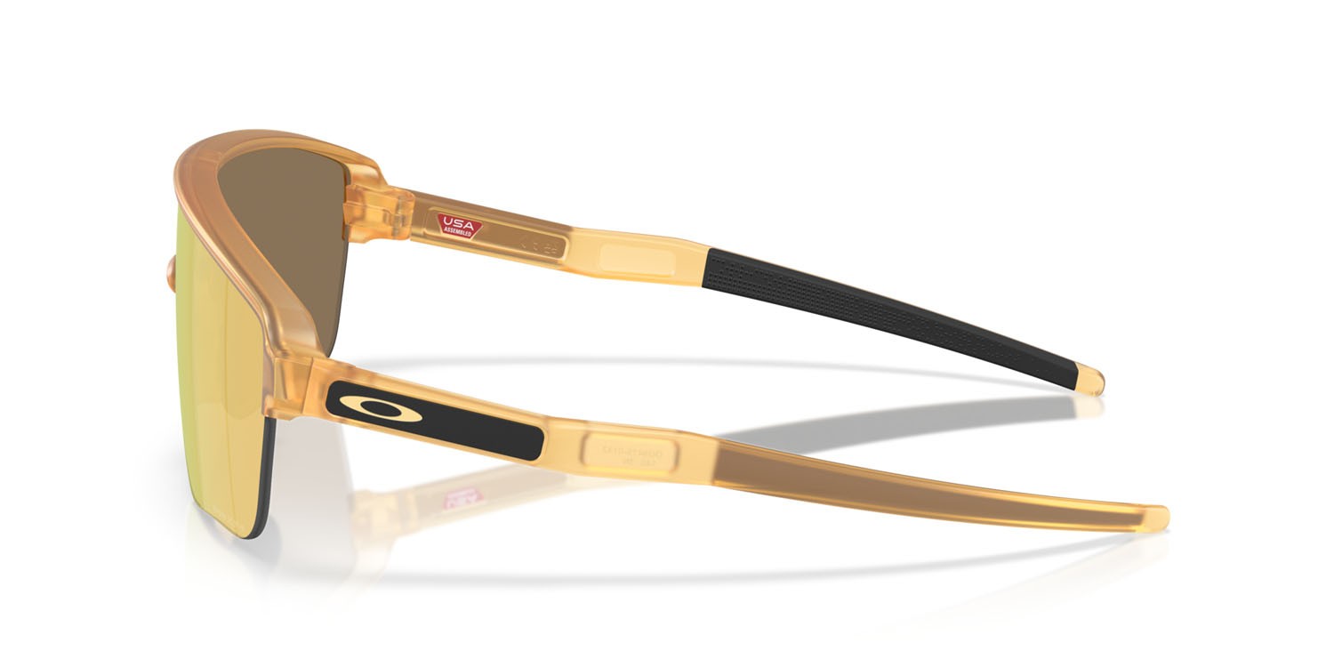 Sonnenbrillen Oakley Corridor SQ OO 9415 (941504) farbe matte transparent light curry form rechteckig gläser prizm 24k