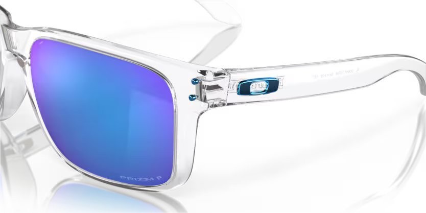 Occhiali da sole Oakley Holbrook xl OO 9417 (941707) colore polished clear forma quadrato lenti prizm sapphire polarized