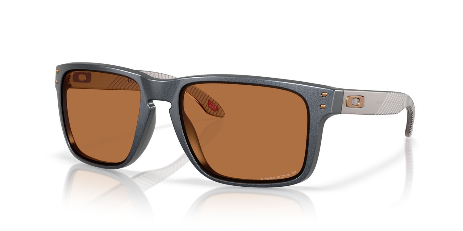 Occhiali da sole Oakley Holbrook XL OO 9417 (941749) colore acciaio blu forma quadrato lenti prizm bronze polarized