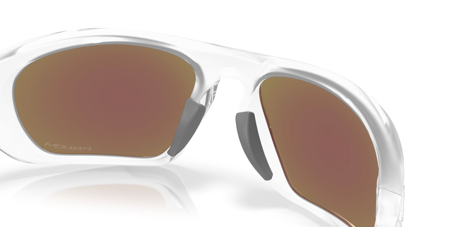 Occhiali da sole Oakley Lateralis OO 9431 (943106) colore trasparente opaco forma rettangolare lenti prizm sapphire