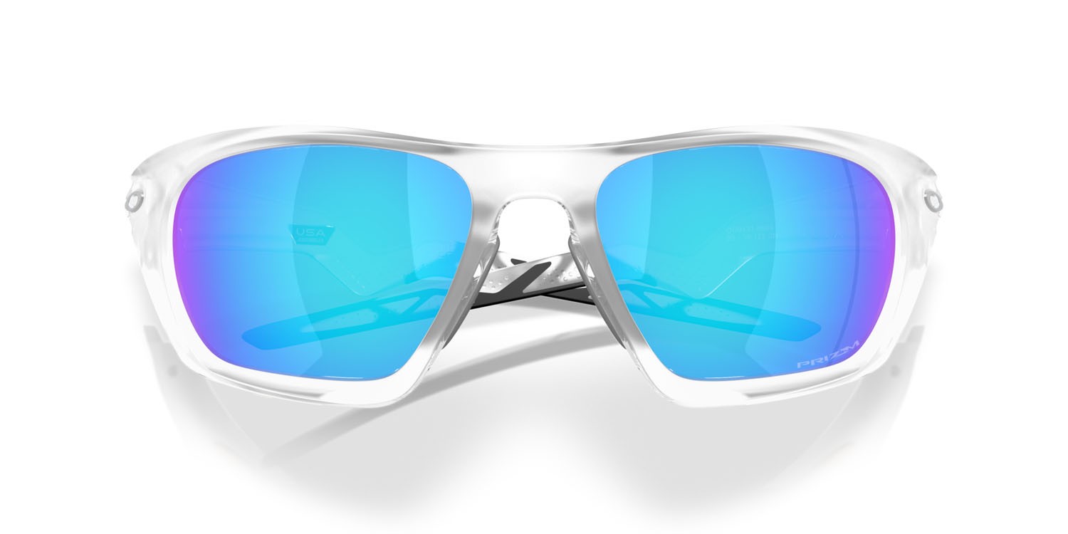 Occhiali da sole Oakley Lateralis OO 9431 (943106) colore trasparente opaco forma rettangolare lenti prizm sapphire