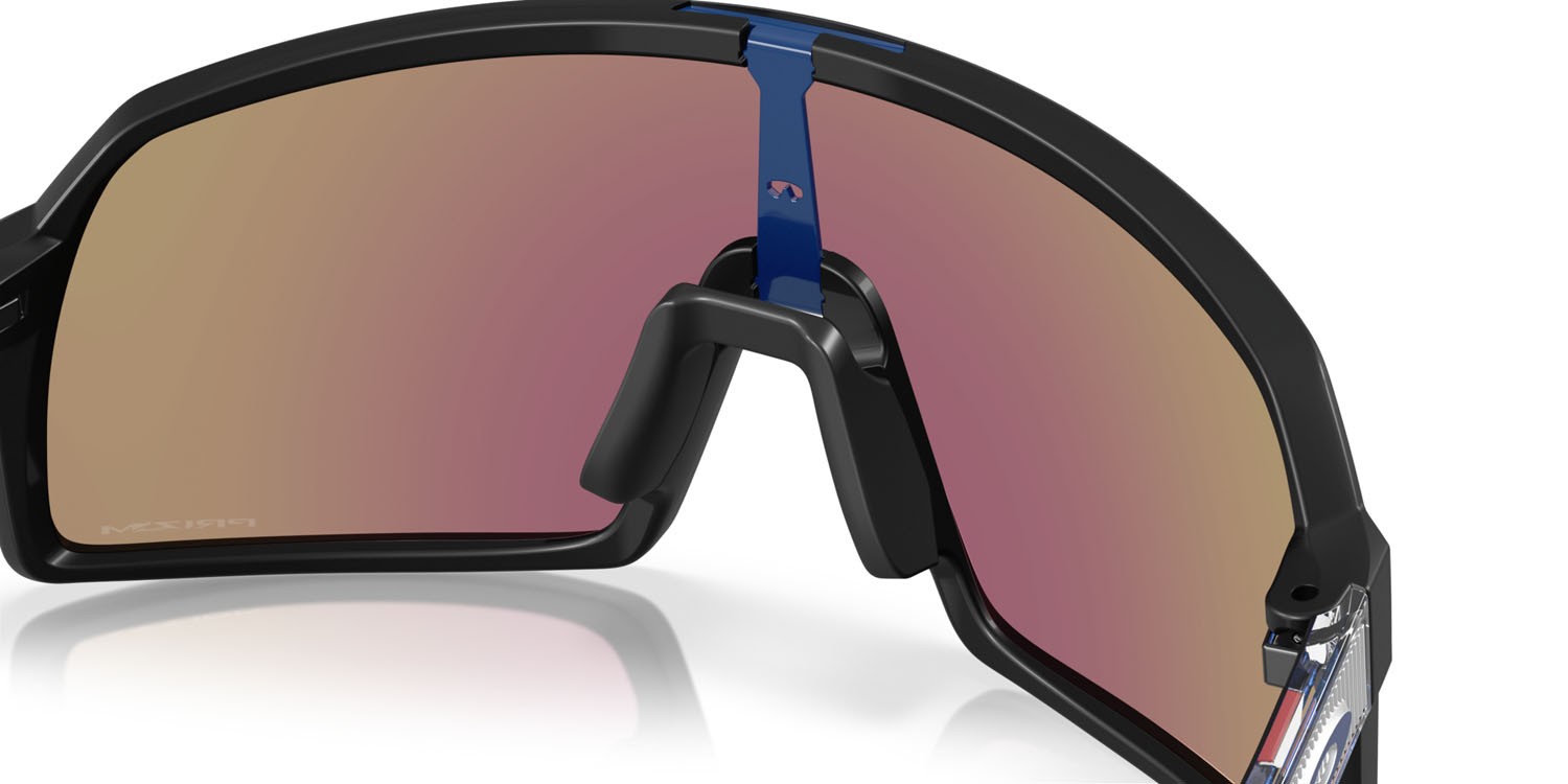 Occhiali da sole Oakley Sutro S OO 9462 (946214) colore nero opaco forma mask lenti prizm sapphire